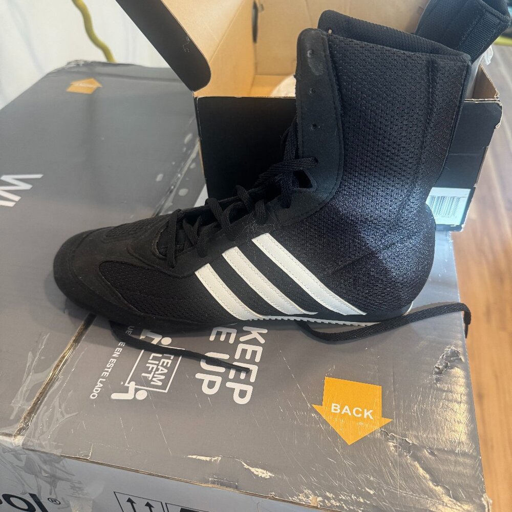 Adidas Boxing Shoes Men 8 Women 7